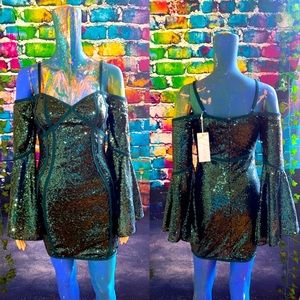Emerald green sequins dress! Stretch Material)